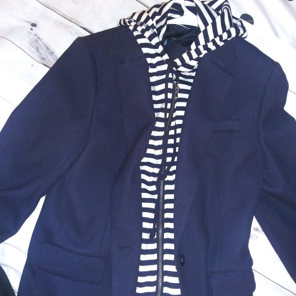 Anthropology Cynthia Rowley 2 in 1 removable hoody
